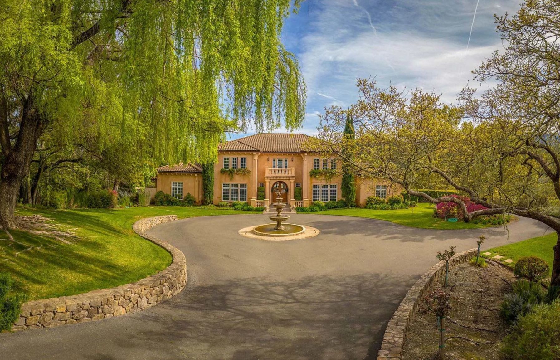 2900 Spring Mountain Rd in St. Helena